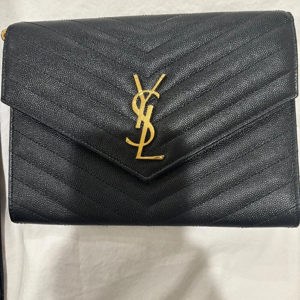 YSL Clutch - Picture 4 of 5